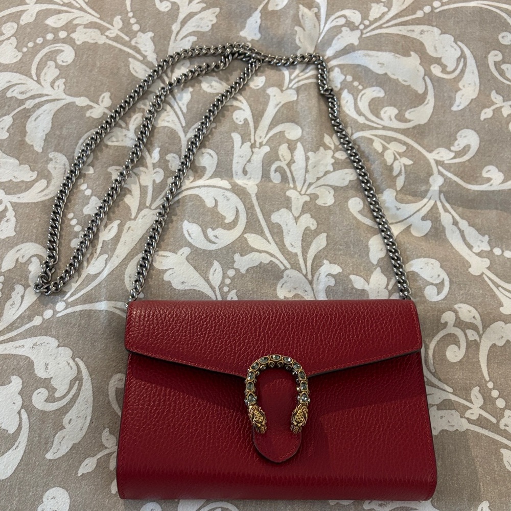 Gucci Ionysus Super Mini Red Leather Chic Crossbody Clutch with Chain Strap